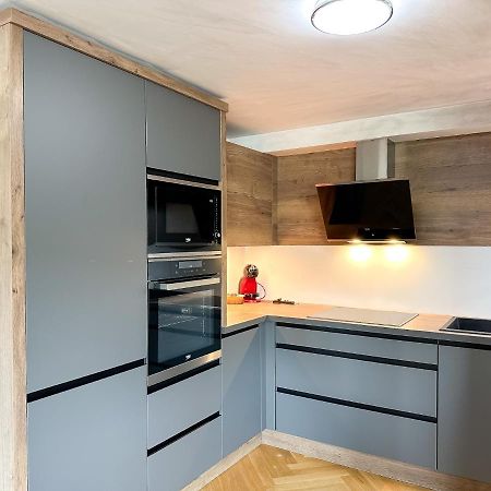 Lux Residence, A/C, Vip Parking, City View Banská Bystrica Exterior photo