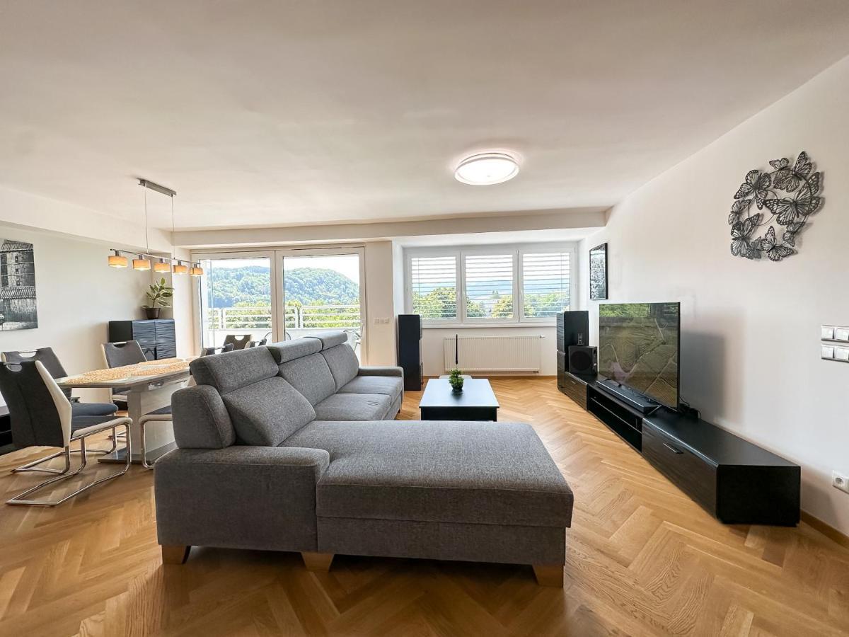 Lux Residence, A/C, Vip Parking, City View Banská Bystrica Exterior photo